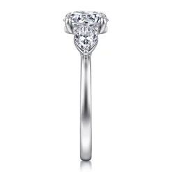 Outlet Gabriel & Co. Adalia - 14K White Gold Round Three Stone Diamond Engagement Ring