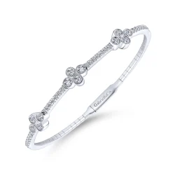 Online Gabriel & Co. Demure - 14K White Gold Bangle with Quatrefoil Diamond Stations