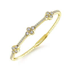 Outlet Gabriel & Co. Demure - 14K Yellow Gold Bangle with Quatrefoil Diamond Stations