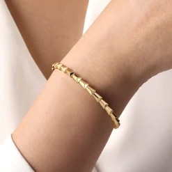New Gabriel & Co. Demure - 14K Yellow Gold Geometric Open Bangle