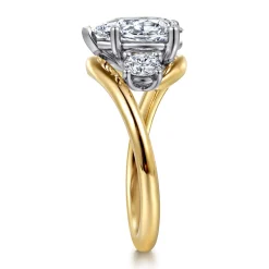 Outlet Gabriel & Co. Elin - 14K White-Yellow Gold Pear Shape Three Stone Diamond Engagement Ring