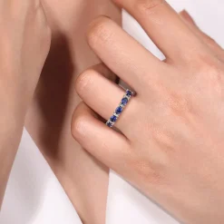 Outlet Gabriel & Co. Emelia - Platinum Oval Sapphire and Diamond Anniversary Band - 0.1 ct