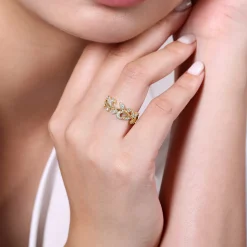 Sale Gabriel & Co. Floral - 14K Yellow Gold Diamond Floral Ring