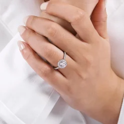 Hot Gabriel & Co. Idina - 14K White Gold Round Halo Diamond Engagement Ring