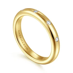 Clearance Gabriel & Co. Isolda - 14K Yellow Gold Flush Set 5 Stone Diamond Anniversary Band - 0.12 ct