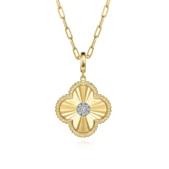 Outlet Gabriel & Co. 14K Yellow Gold Bujukan Diamond Cut Diamond Clover Medallion Pendant With Detachable Bail