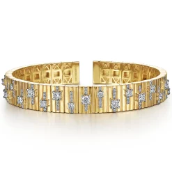 Discount Gabriel & Co. 18K Yellow Gold Contemporary Diamond Station Bangle