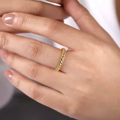 Hot Gabriel & Co. 14K Yellow Gold Tilted Leaf Ring