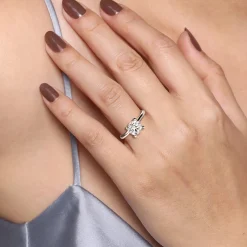 Outlet Gabriel & Co. Lark - Platinum Round Solitaire Diamond Engagement Ring