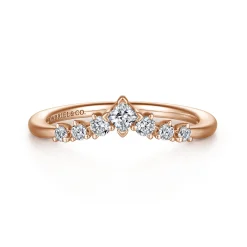 Outlet Gabriel & Co. Raine - Curved 14K Rose Gold Princess Cut and Round Diamond Anniversary Band - 0.3 ct