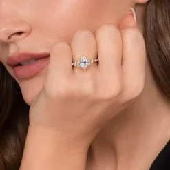 Outlet Gabriel & Co. Reena - 14K Yellow Gold Oval Diamond Engagement Ring