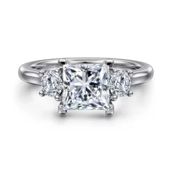 Outlet Gabriel & Co. Sanaa - 14K White Gold Princess Cut 3 Stone Diamond Engagement Ring
