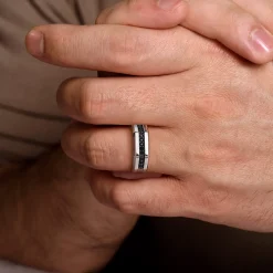 Outlet Gabriel & Co. 925 Sterling Silver and Black Spinel Band