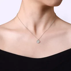 Outlet Gabriel & Co. 925 Sterling Silver Round Hamsa Pendant Necklace