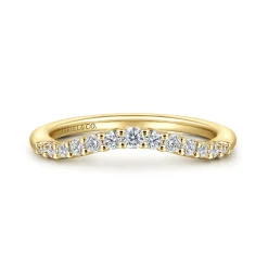 Online Gabriel & Co. Toulon - Curved 14K Yellow Gold Shared Prong Diamond Wedding Band - 0.25 ct