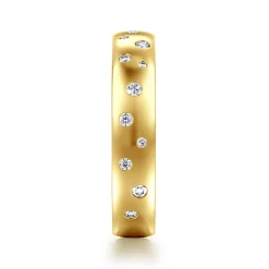 Clearance Gabriel & Co. Vionne - 14K Yellow Gold Flush Set Cluster Diamond Cigar Band - 0.24 ct