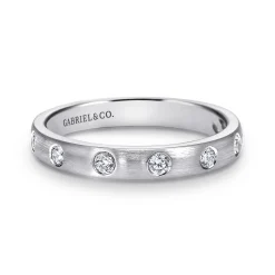 Clearance Gabriel & Co. Vitoria - 14K White Gold Flush Set Round 7 Stone Diamond Anniversary Band - 0.17 ct