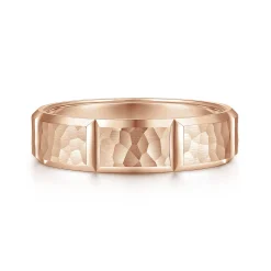 Online Gabriel & Co. Zachary - 14K Rose Gold 6mm - Men's Wedding Band with Hammered Stations