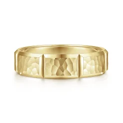 Outlet Gabriel & Co. Zachary - 14K Yellow Gold 6mm - Men's Wedding Band with Hammered Stations